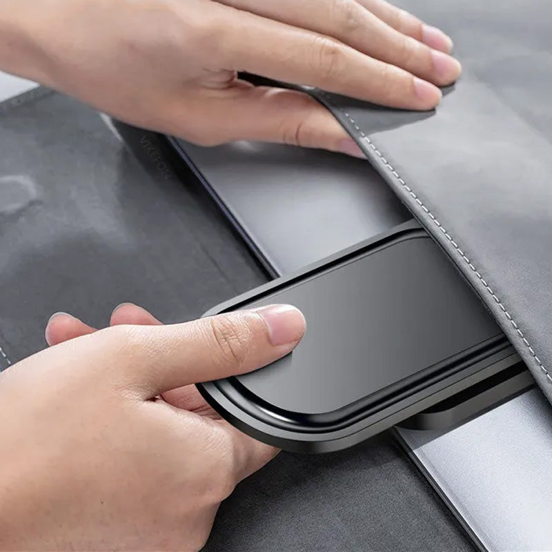 Foldable wireless charger with heat dissipation function and stand