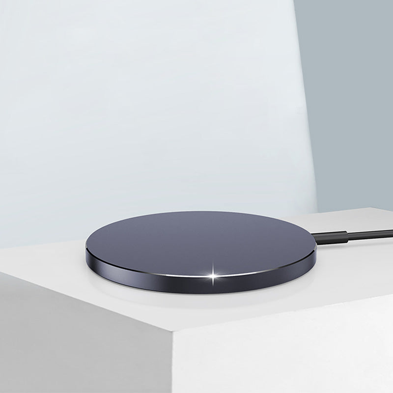 Fast charging magnetic wireless portable charger