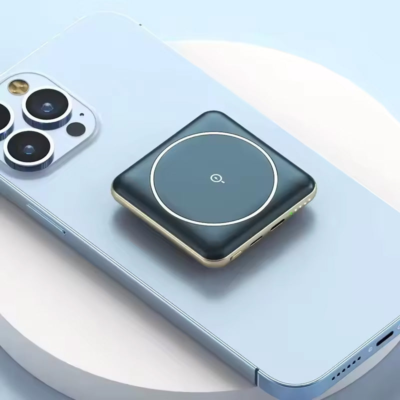 Mini magnetic wireless portable charger