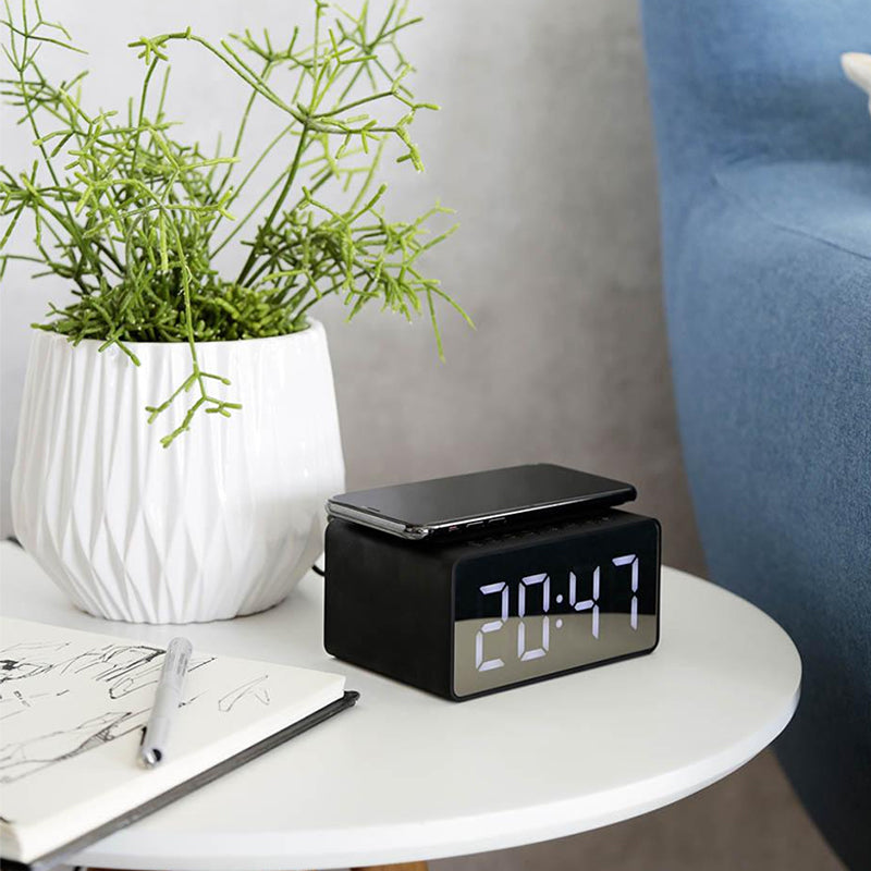 Digital screen alarm clock bluetooth speaker charger